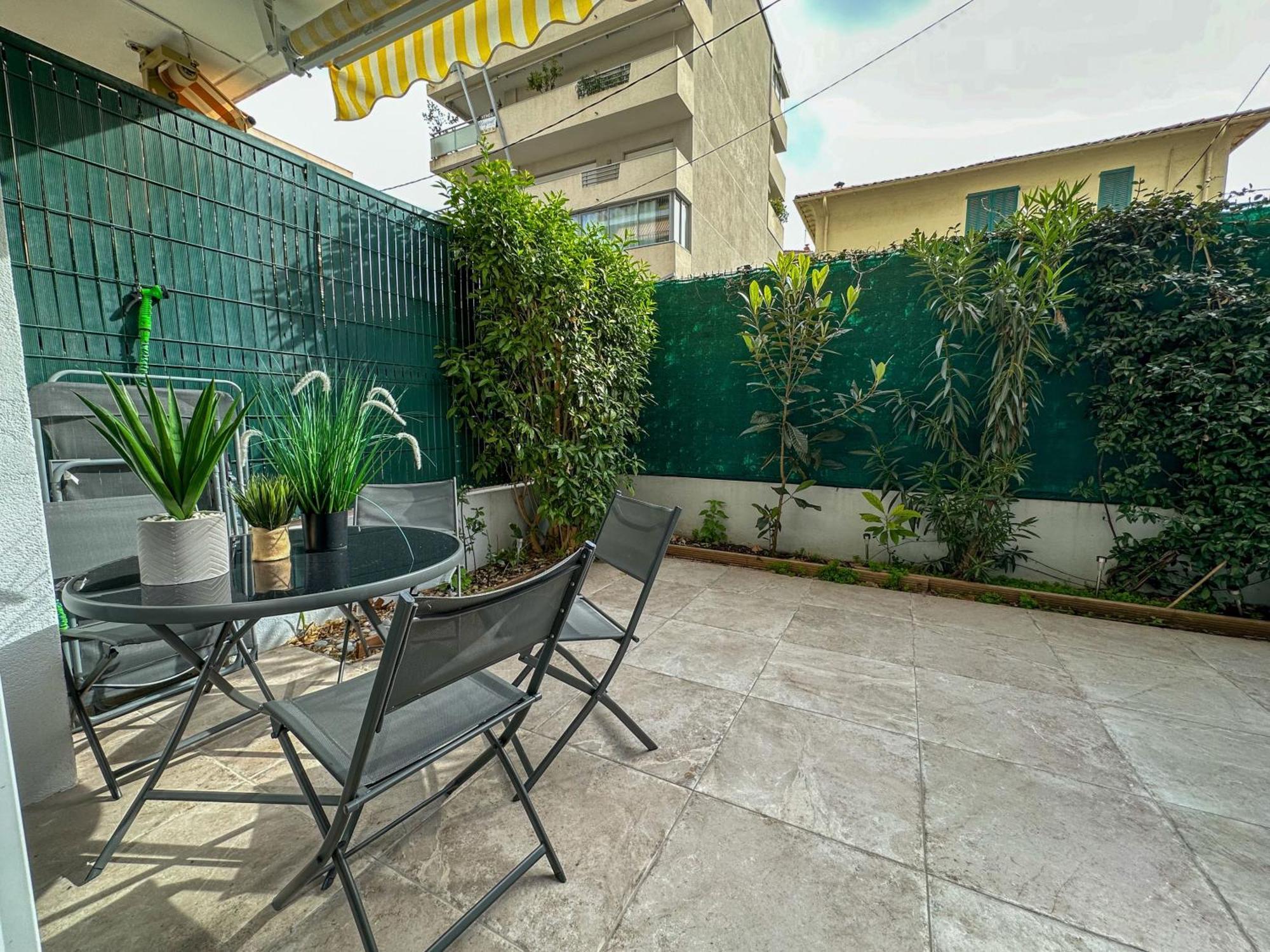 Cosy Madrid, Appartement Proche De La Mer Cannes Eksteriør bilde