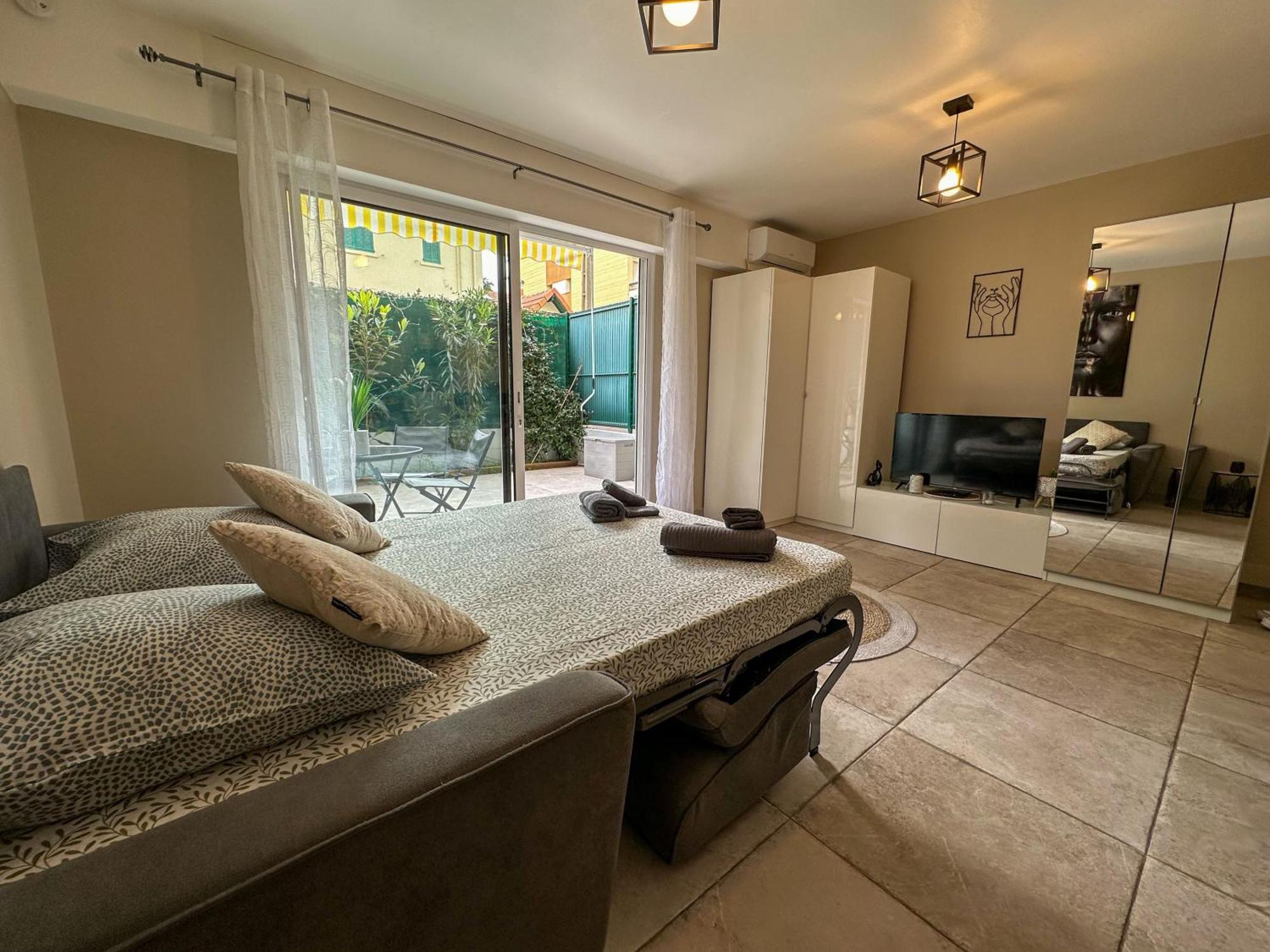 Cosy Madrid, Appartement Proche De La Mer Cannes Eksteriør bilde